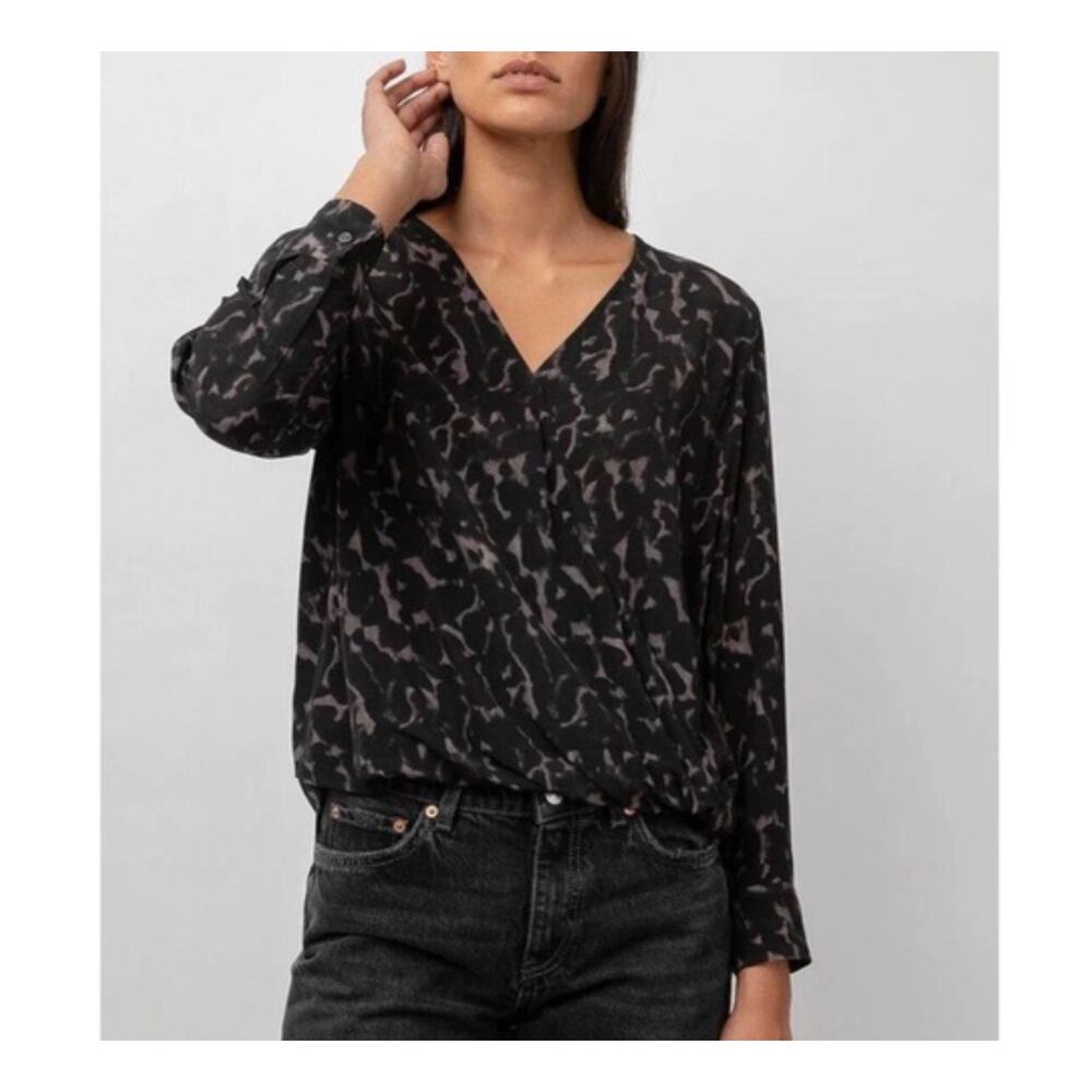 Rails Black Diffused Cheetah Long Sleeve Surplice… - image 1